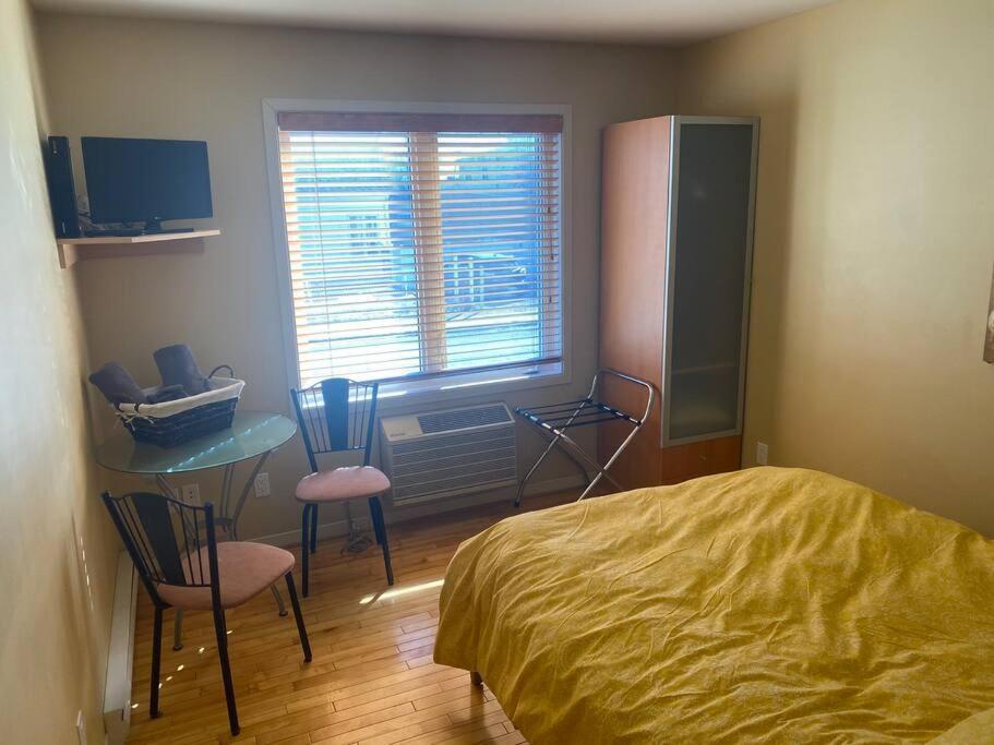 Chez Emma Hostel Gatineau Kültér fotó