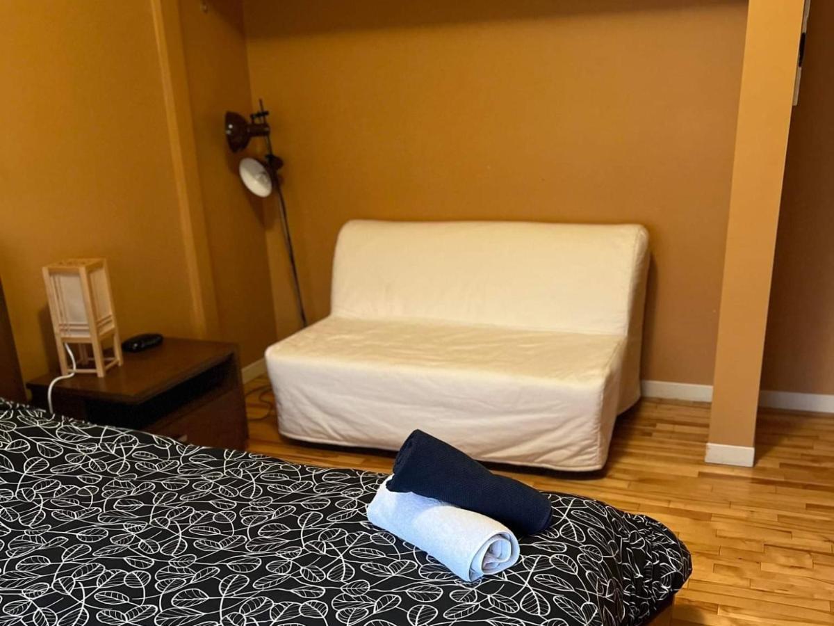 Chez Emma Hostel Gatineau Szoba fotó